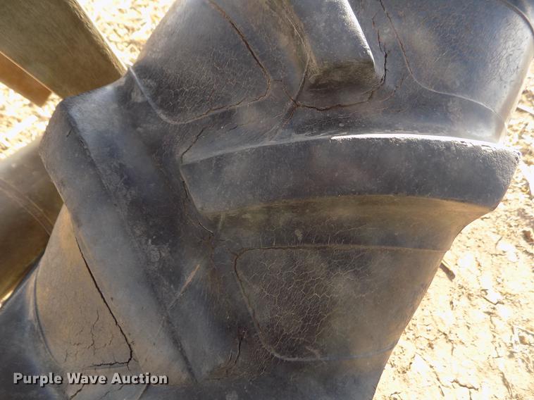 image for item DY9214 Valley 6000 series center pivot