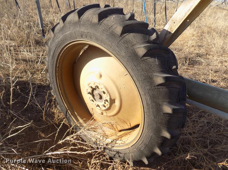 image for item DY9216 Valley 6000 series center pivot