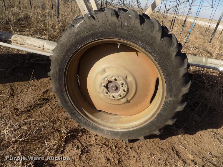 image for item DY9216 Valley 6000 series center pivot