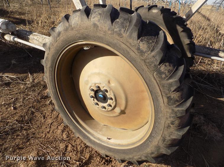 image for item DY9216 Valley 6000 series center pivot