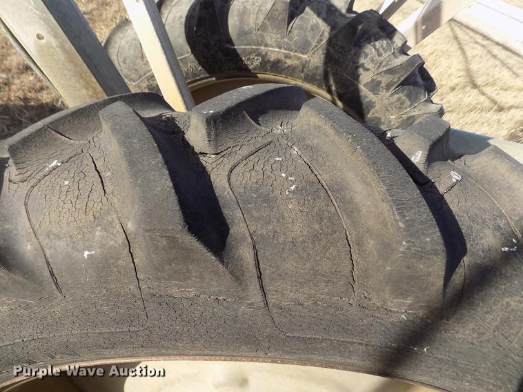 image for item DY9216 Valley 6000 series center pivot