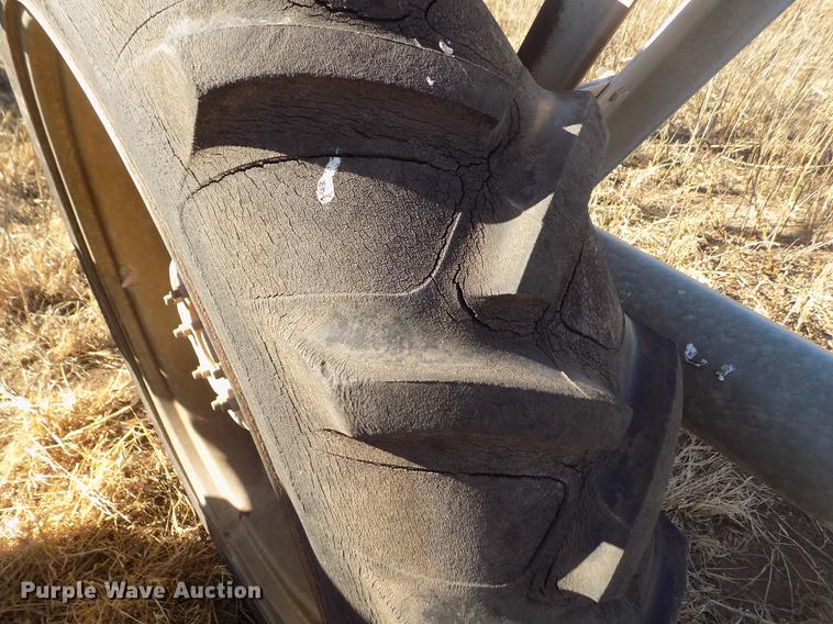 image for item DY9217 Valley 6000 series center pivot