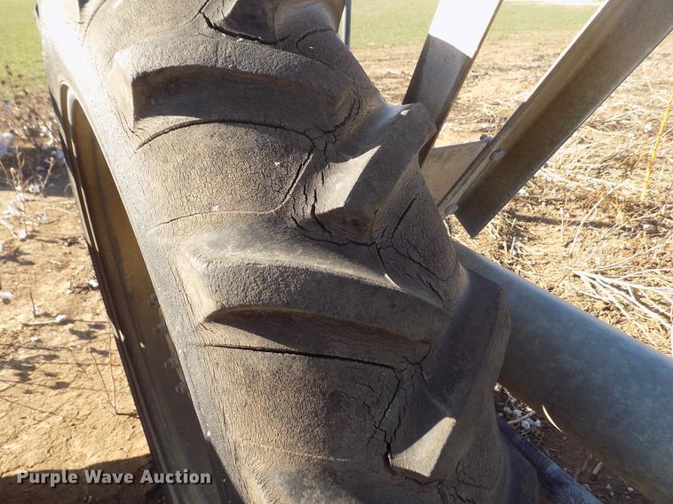 image for item DY9217 Valley 6000 series center pivot