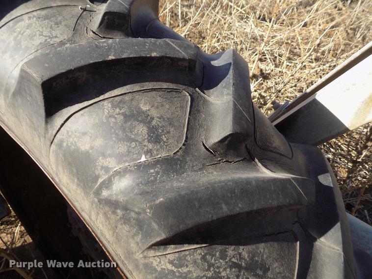 image for item DY9217 Valley 6000 series center pivot