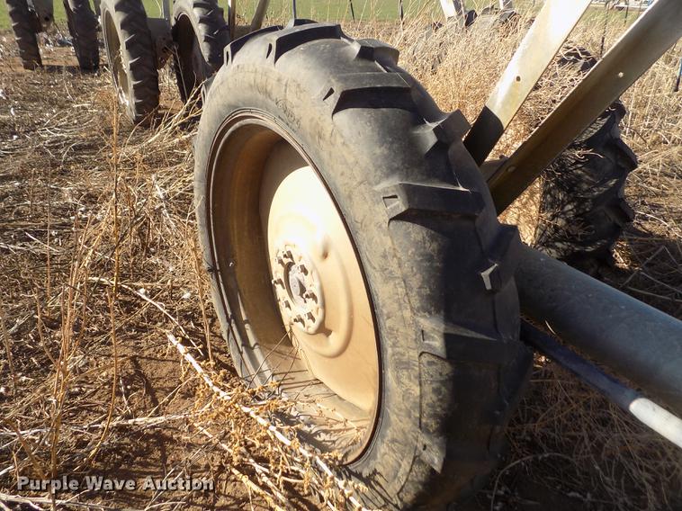 image for item DY9217 Valley 6000 series center pivot