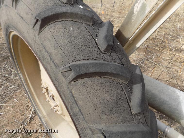 image for item DY9218 Valley 6000 series center pivot