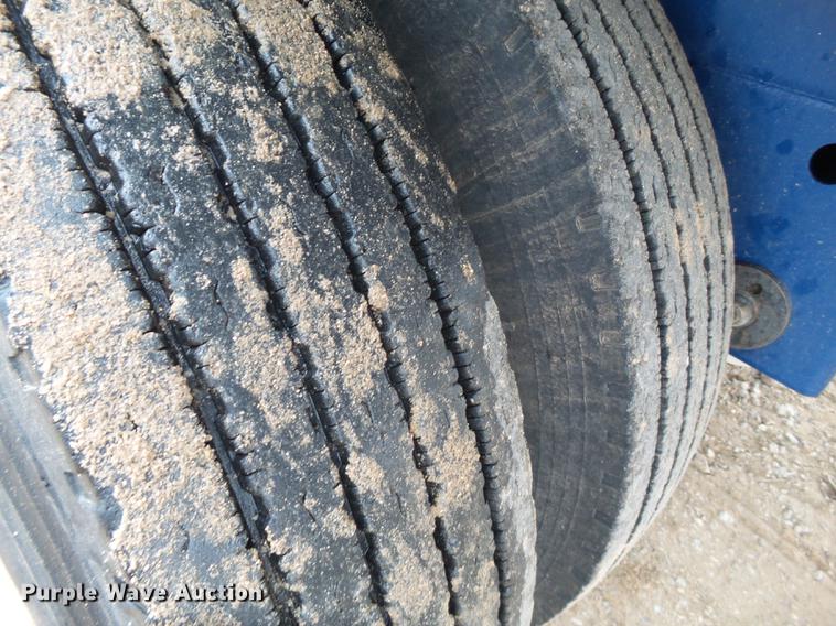 image for item FF9758 2017 Dura Haul silage trailer