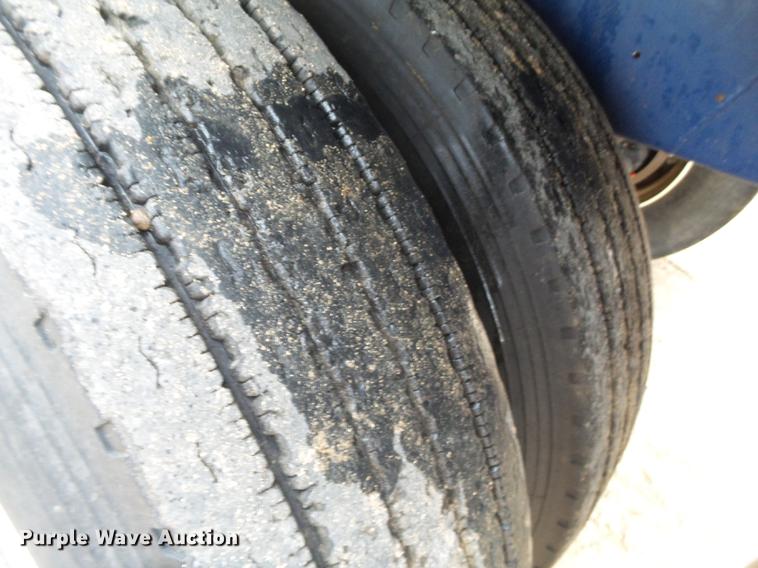 image for item FF9758 2017 Dura Haul silage trailer