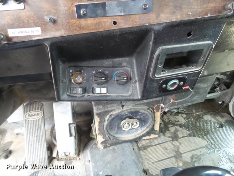 image for item FF9759 1996 Peterbilt 378 semi truck