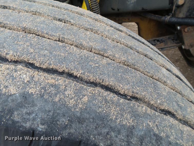 image for item FF9759 1996 Peterbilt 378 semi truck