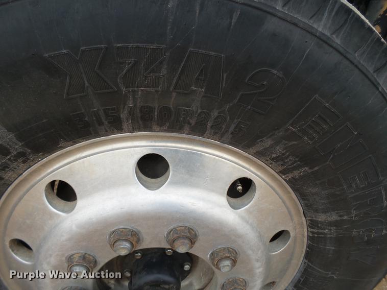 image for item FF9759 1996 Peterbilt 378 semi truck