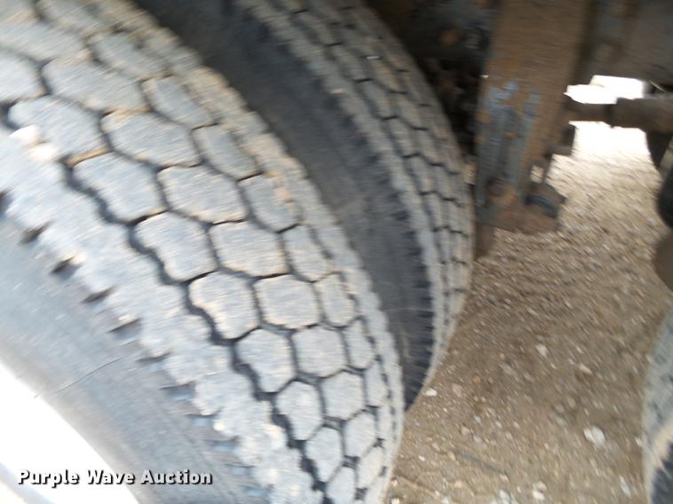 image for item FF9759 1996 Peterbilt 378 semi truck