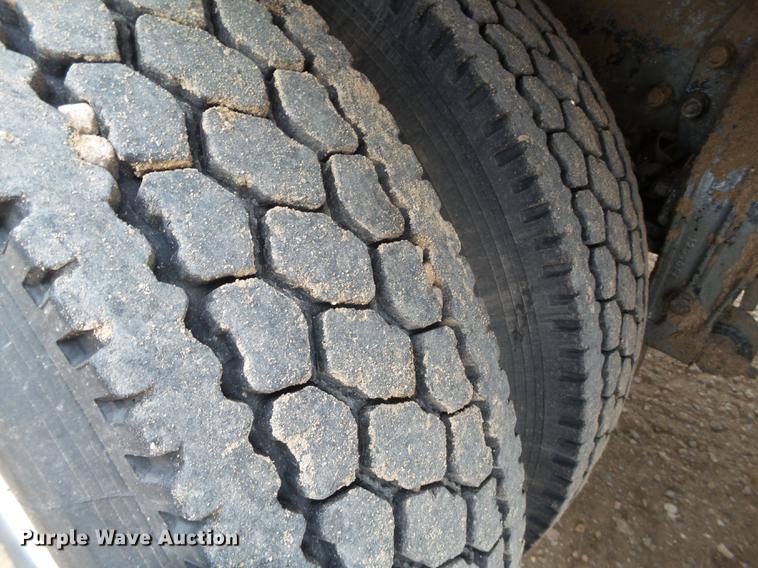 image for item FF9759 1996 Peterbilt 378 semi truck