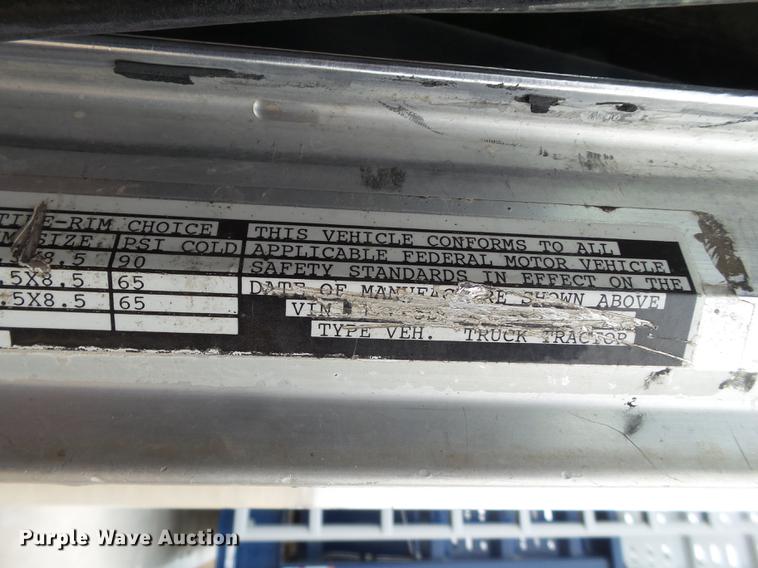 image for item FF9759 1996 Peterbilt 378 semi truck