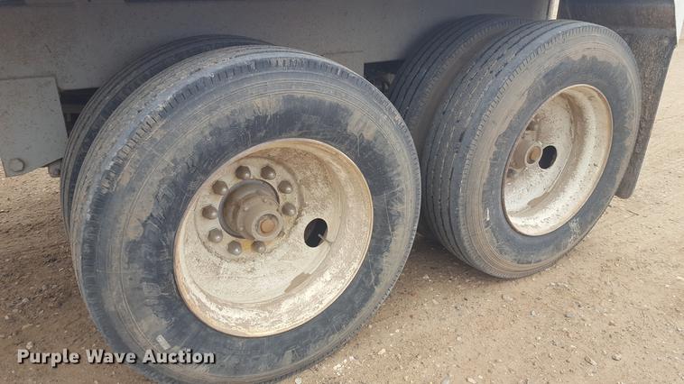 image for item FF9763 1990 Jet double hopper bottom grain trailer