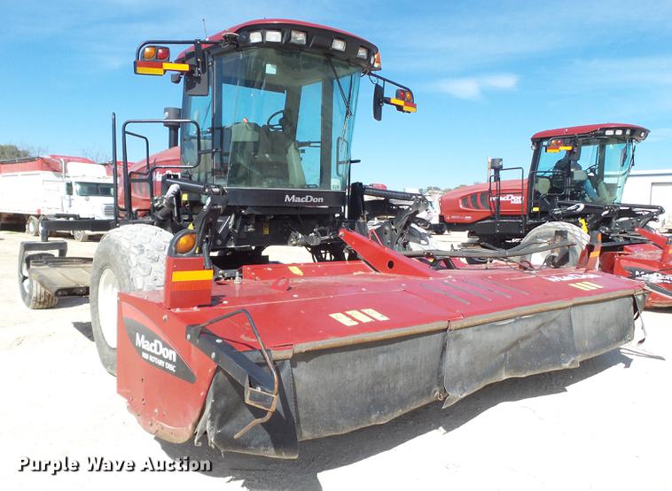 image for item FF9765 2016 MacDon M205 windrower