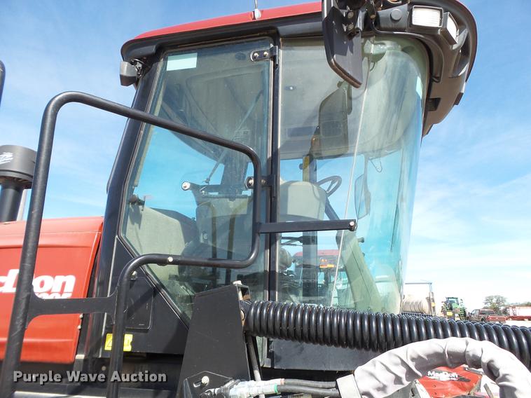 image for item FF9765 2016 MacDon M205 windrower