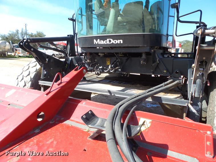 image for item FF9765 2016 MacDon M205 windrower