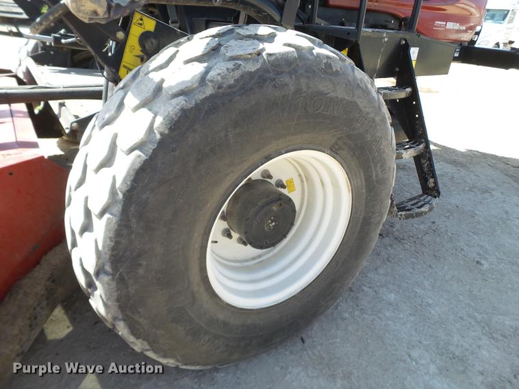 image for item FF9765 2016 MacDon M205 windrower