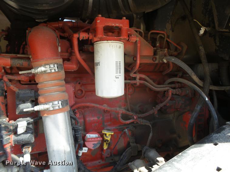 image for item FF9765 2016 MacDon M205 windrower