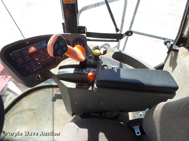 image for item FF9765 2016 MacDon M205 windrower