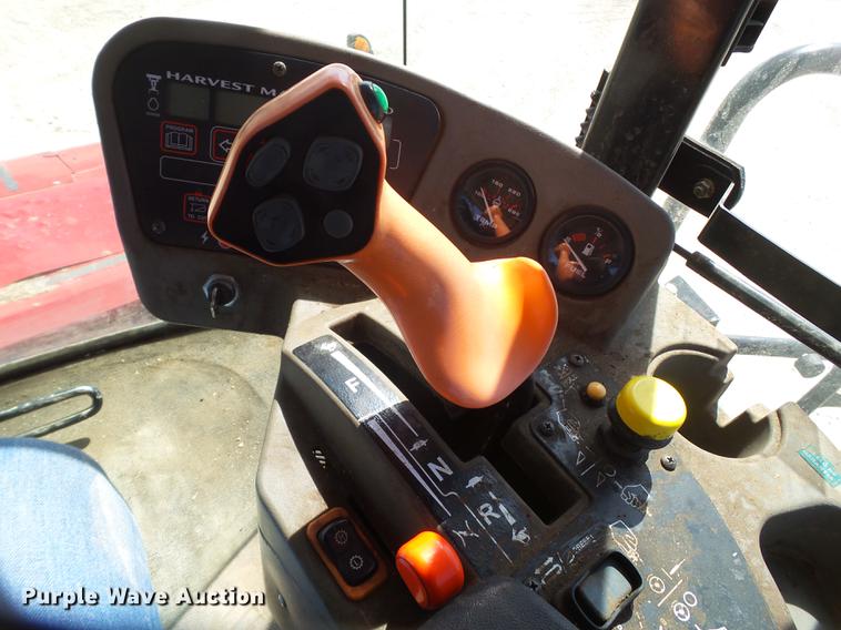 image for item FF9765 2016 MacDon M205 windrower