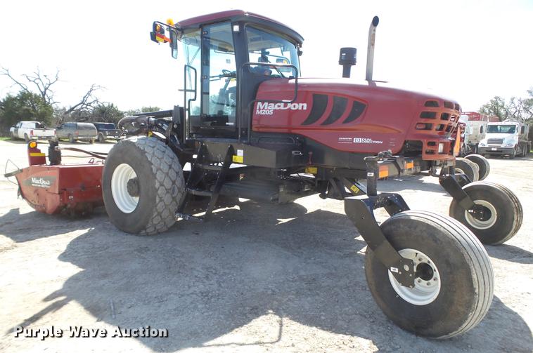 image for item FF9766 2016 MacDon M205 windrower