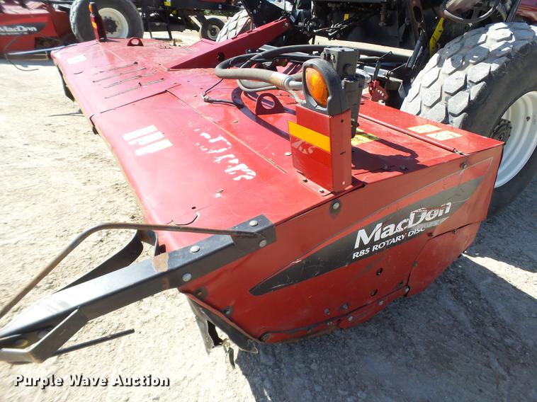image for item FF9766 2016 MacDon M205 windrower