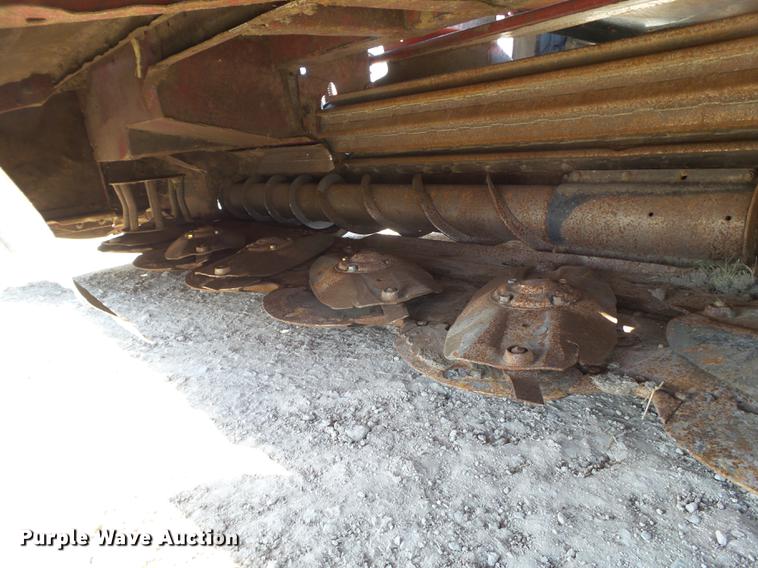 image for item FF9766 2016 MacDon M205 windrower