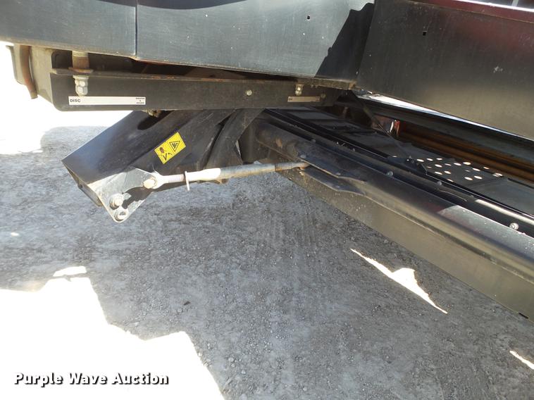 image for item FF9766 2016 MacDon M205 windrower