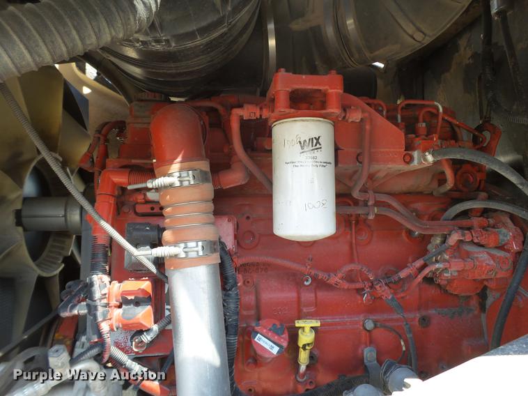 image for item FF9766 2016 MacDon M205 windrower