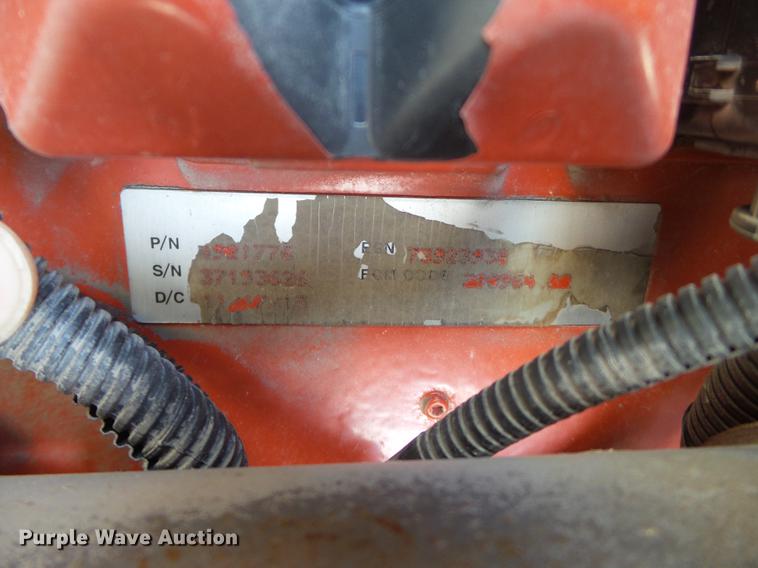 image for item FF9766 2016 MacDon M205 windrower