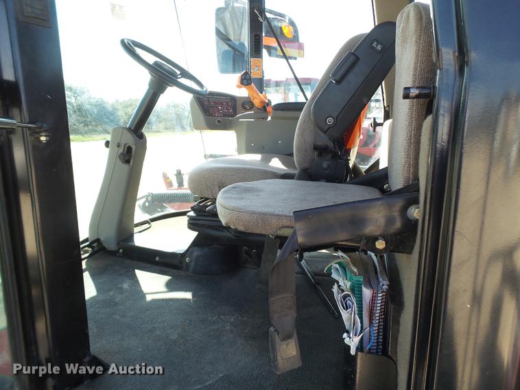 image for item FF9766 2016 MacDon M205 windrower