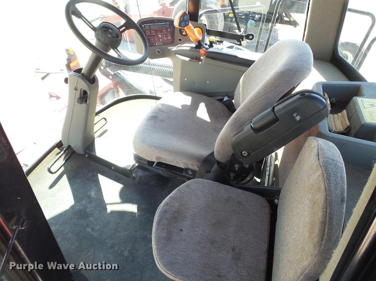 image for item FF9766 2016 MacDon M205 windrower