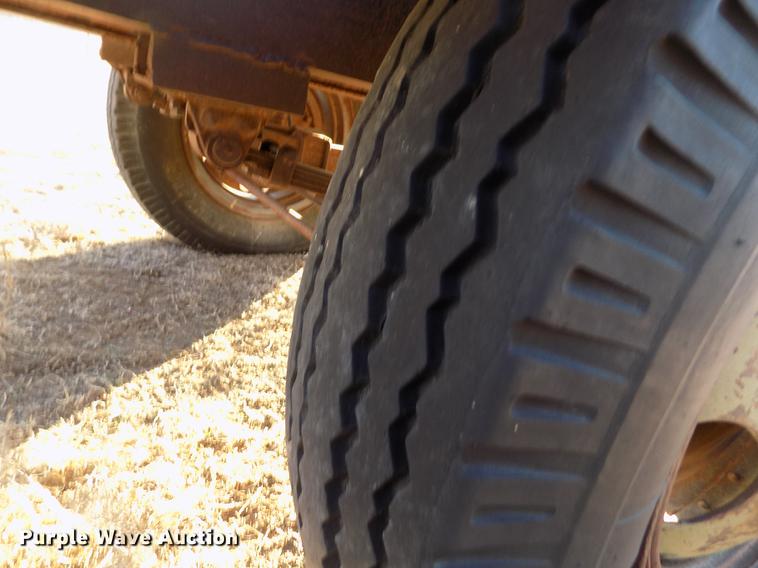 image for item FH9075 Fuel tank trailer