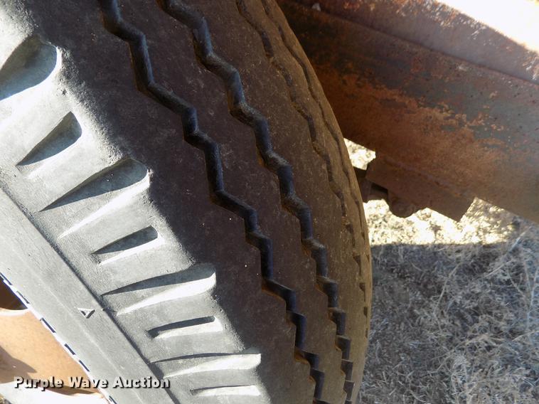 image for item FH9075 Fuel tank trailer