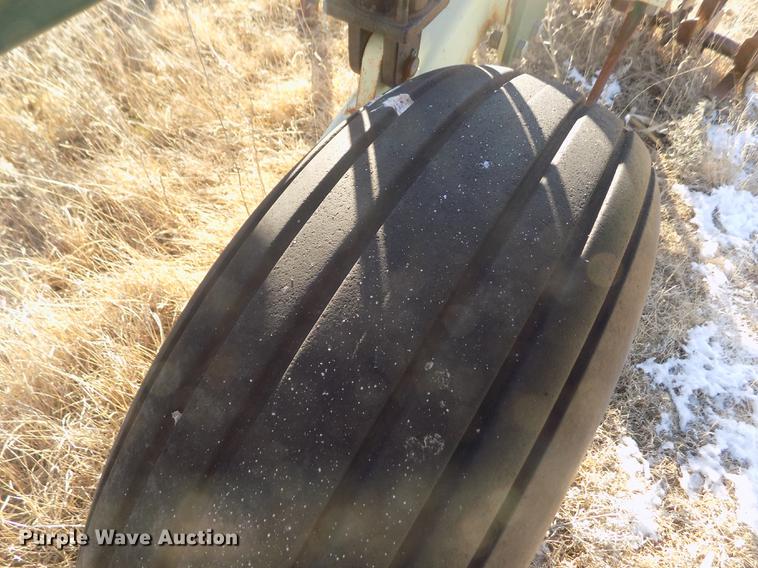 image for item FH9077 QuinStar Fallow Master II FM-5-35 sweep plow