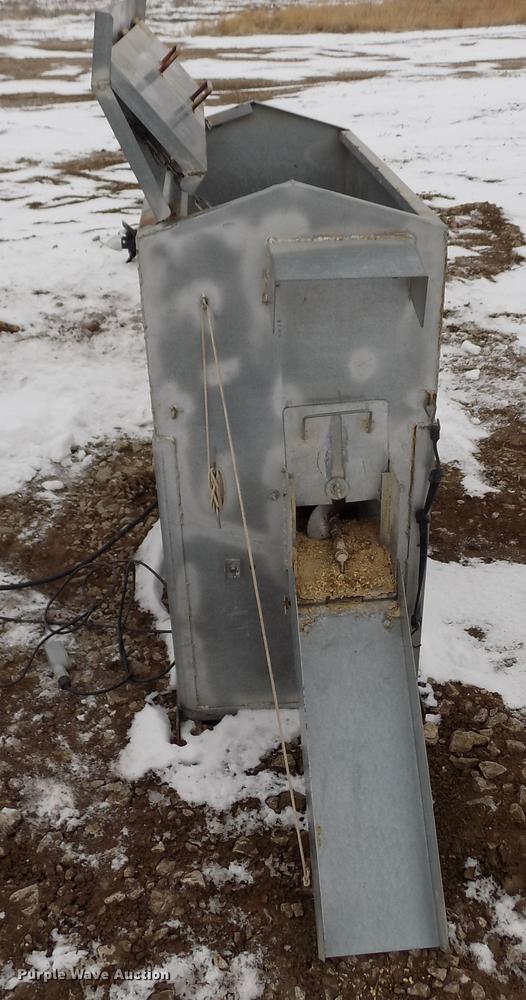 image for item FH9084 KFS cake feeder