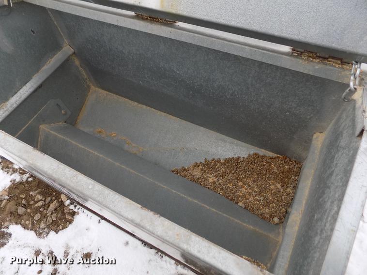 image for item FH9084 KFS cake feeder