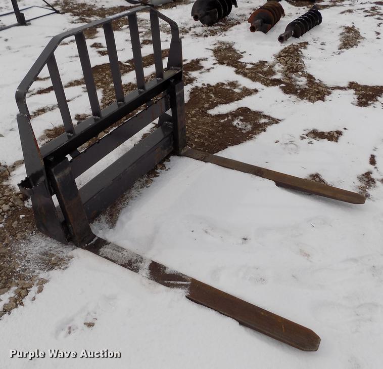 image for item FH9086 Case pallet forks