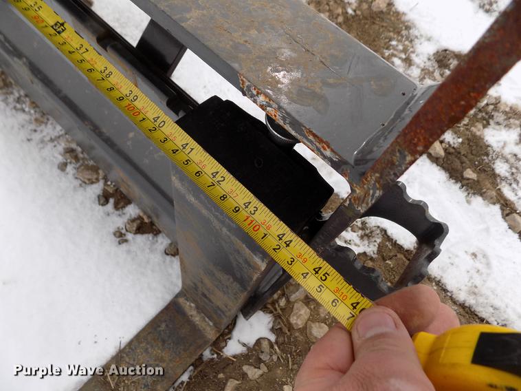 image for item FH9086 Case pallet forks