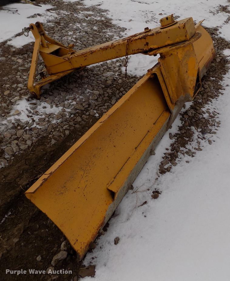 image for item FH9087 Blade