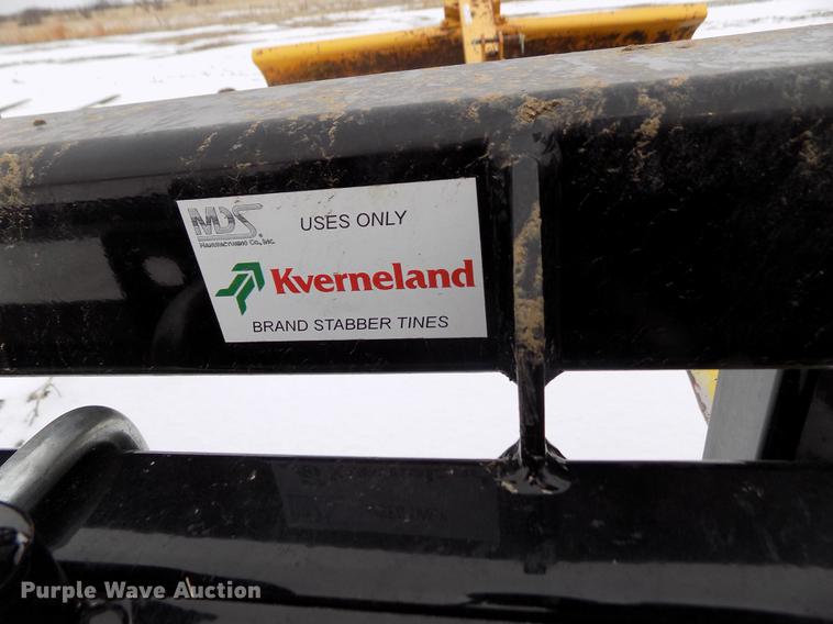 image for item FH9088 2018 MDS bale spear