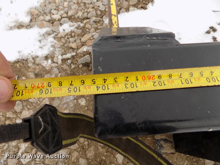 image for item FH9088 2018 MDS bale spear