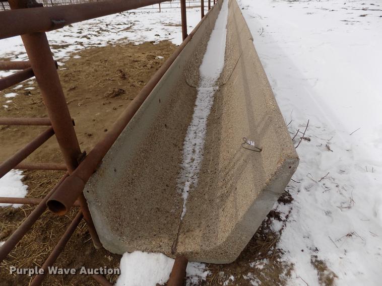 image for item FH9091 (13) concrete feed bunks