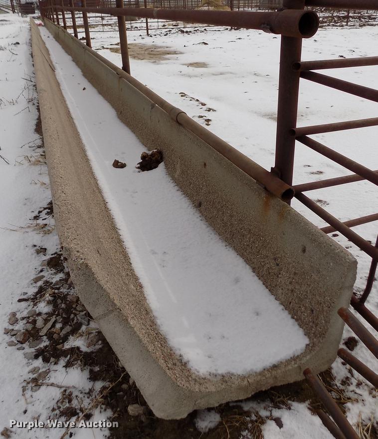 image for item FH9091 (13) concrete feed bunks