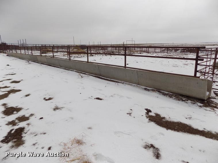 image for item FH9091 (13) concrete feed bunks