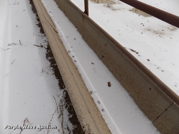 image for item FH9091 (13) concrete feed bunks