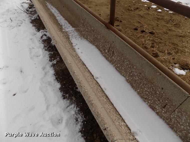 image for item FH9091 (13) concrete feed bunks