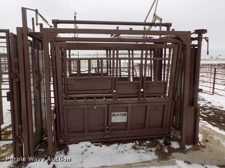 image for item FH9092 Blattner All Around squeeze chute